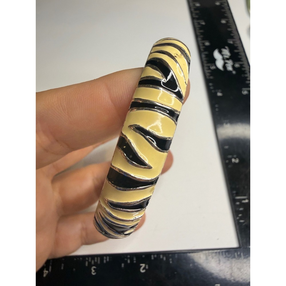 Zebra Print Enamel Bangle Bracelet Silver Tone Cream Black Animal Pattern Hinged